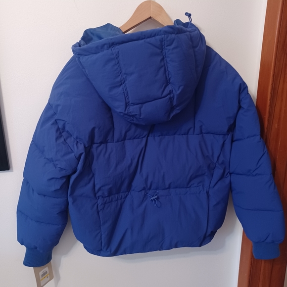 ⛔️SOLD⛔️🆕️NWT Levi's Women's Cinch Waist Puffer Jacket Crop Puffer Coat - Picture 16 of 16